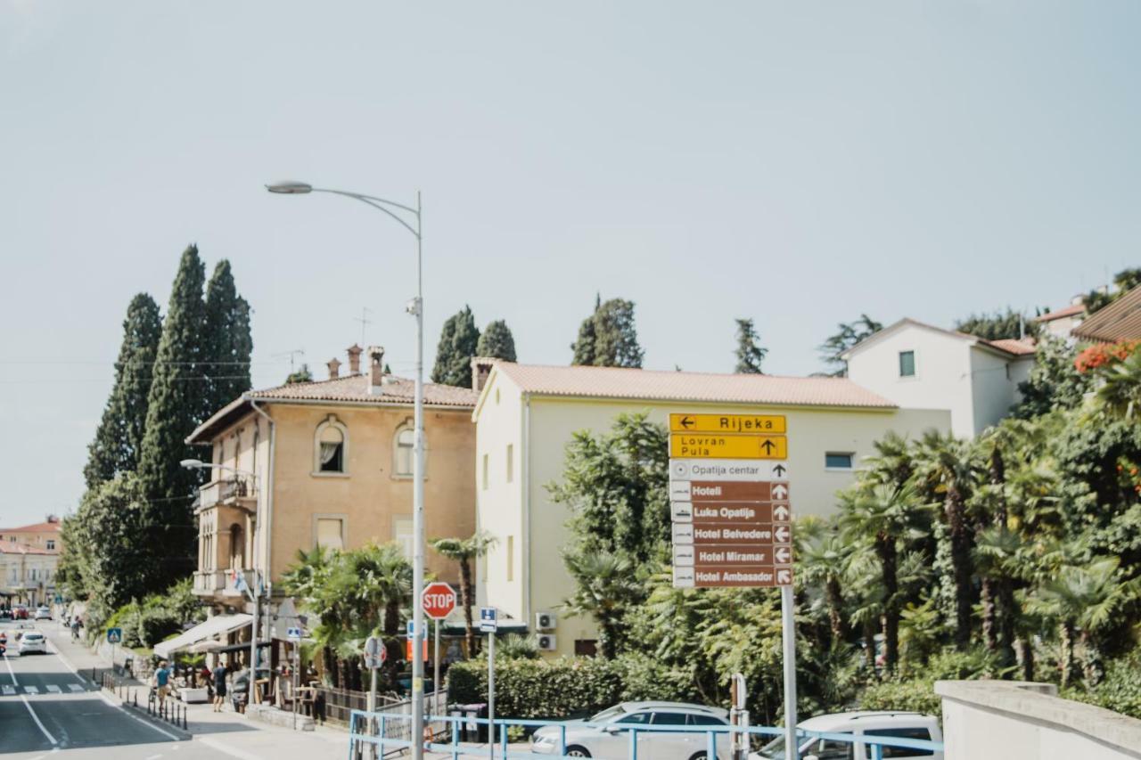Apartment Andreja, Opatija City Center Luaran gambar